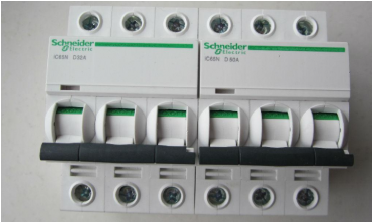 怎么看断路器脱扣曲线?表示什么意思?